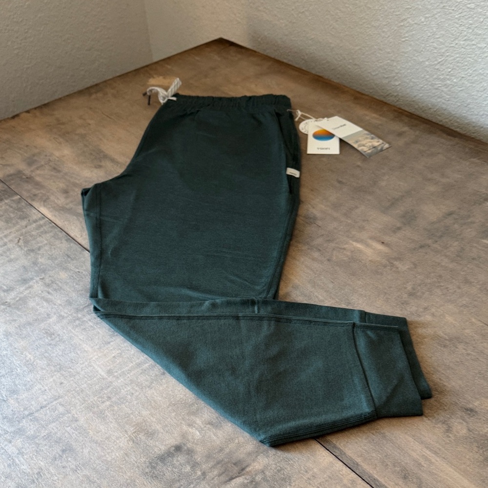 Vuori Women’s Dark Green Joggers